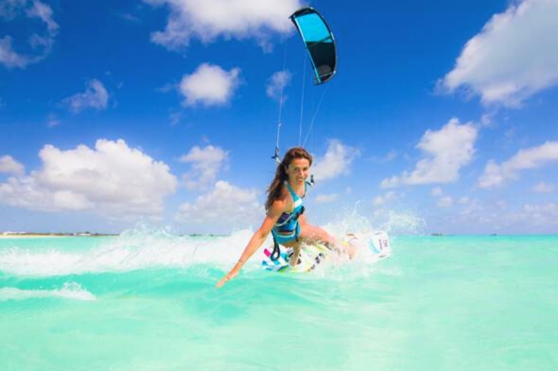 Kitesurfing